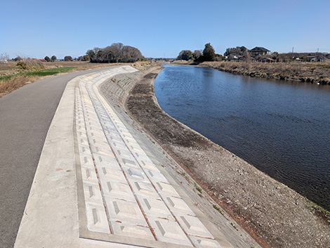 堆積土除去工事五行川その1